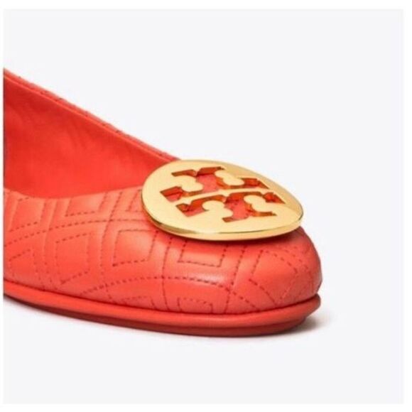 Tory Burch Size 6.5 Minnie Quilted Leather Ballet Flats Orange Gold Logo Travel - Picture 2 of 11